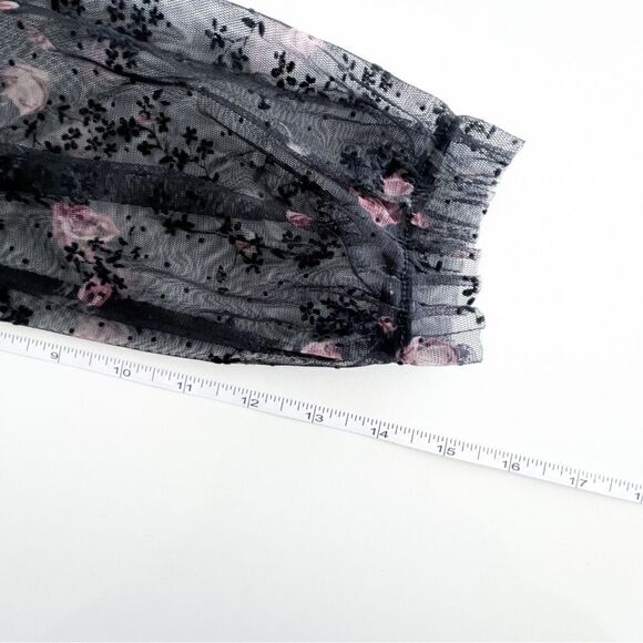 Suzy Shier Floral Blouse Sheer Black Flocked Ruffled Elastic Cuff Women's S - Picture 9 of 9